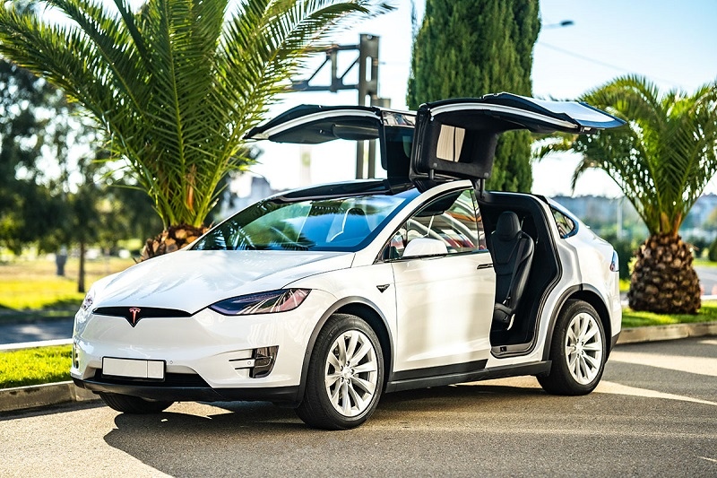 tesla-model-x_1280x0_426 авто tesla-model-x_1280x0_426