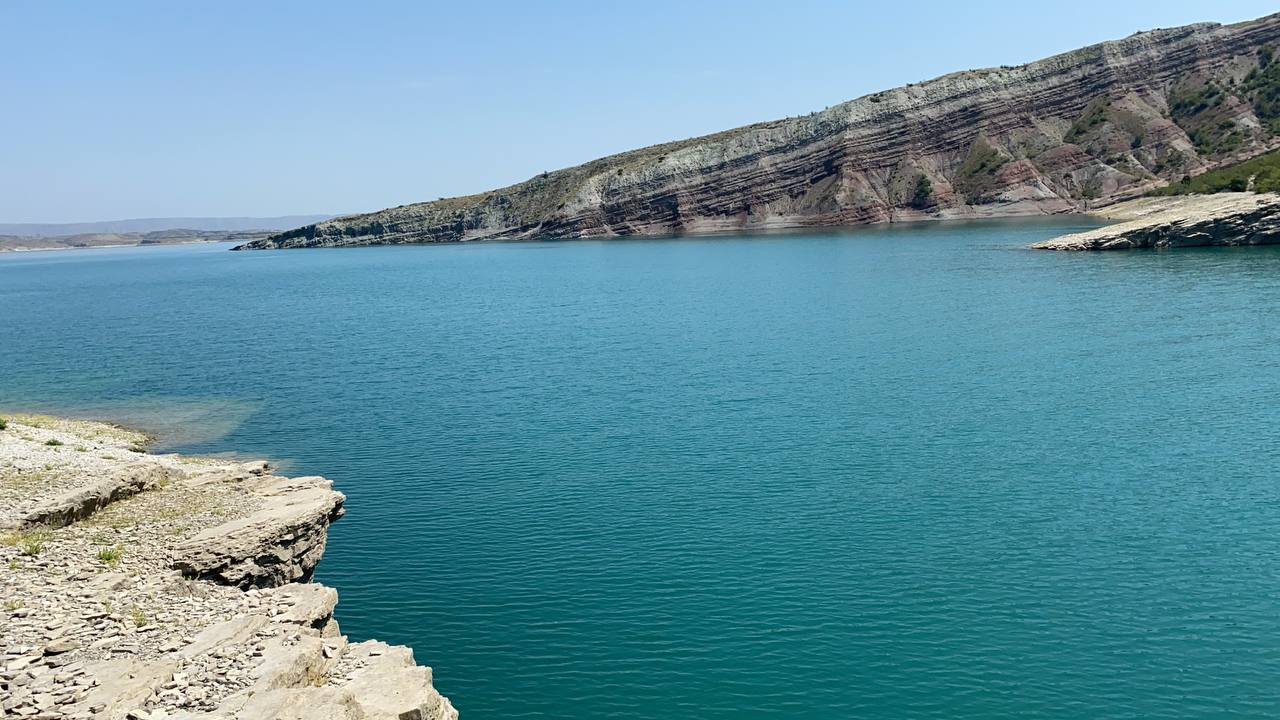 Прогулка на спортивном катере по Чиркейскому водохранилищу. 4 Ущелья. Прогулка на спортивном катере по Чиркейскому водохранилищу. 4 Ущелья.